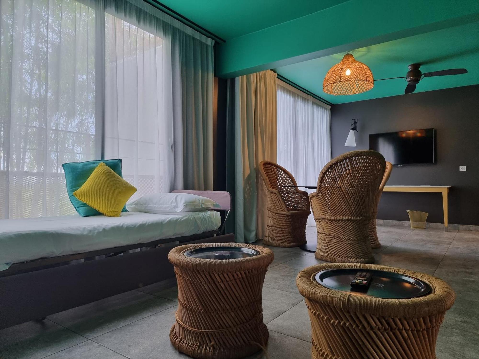 Dina Morgabine Saint Gilles Hotel Kültér fotó